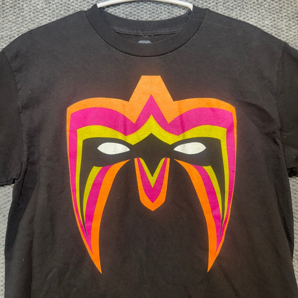 WWE‎ Ultimate Warrior Graphic T-Shirt Mens Medium Black Neon Face Mask 2013 Logo
